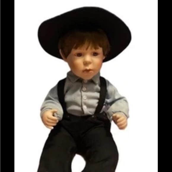 DANBURY MINT Other - DANBURY MINT/ FAYZAH SPANOS PORCELAIN AMISH BOY DOLL "JOSHUA" w/BOOK & DOG NIB